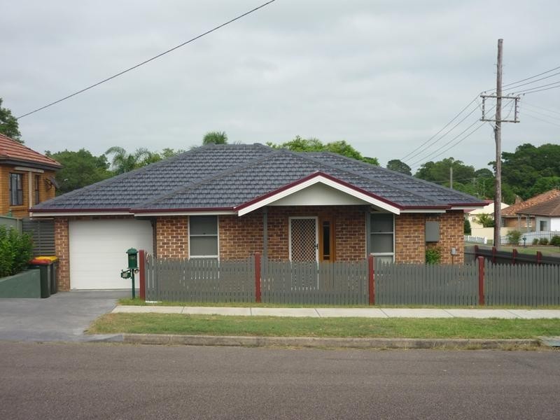 86 IRRAWANG STREET, Raymond Terrace NSW 2324