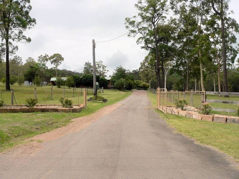 137 Winston Drive, Eagleton NSW 2324