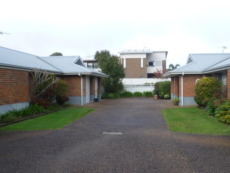 2/24 GWEN PARADE, Raymond Terrace NSW 2324