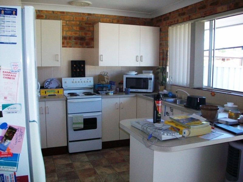 2/24 GWEN PARADE, Raymond Terrace NSW 2324