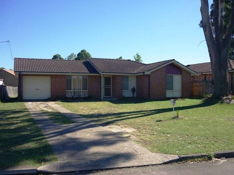 32 BENJAMIN LEE DRIVE, Raymond Terrace NSW 2324