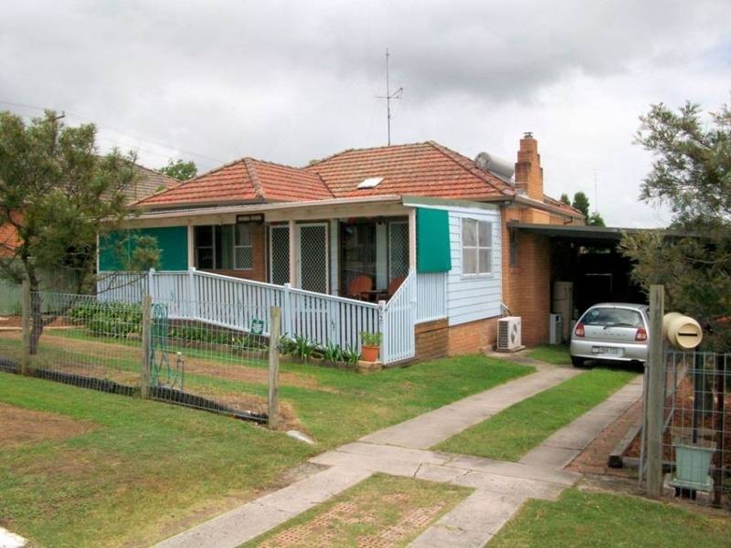92 IRRAWANG STREET, Raymond Terrace NSW 2324