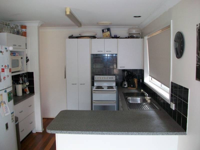 27 Robert Campbell Drive, Raymond Terrace NSW 2324