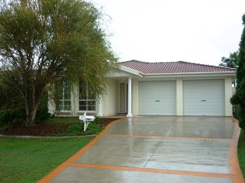 15 ROSEWOOD DRIVE, Thornton NSW 2322