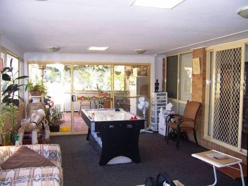 6 WOODLANDS PLACE, Raymond Terrace NSW 2324