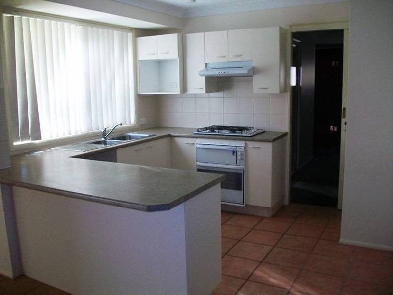 8 BRENTWOOD TERRACE, Thornton NSW 2322