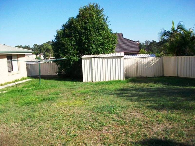 8 BRENTWOOD TERRACE, Thornton NSW 2322