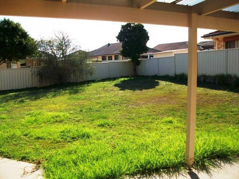 8 BRENTWOOD TERRACE, Thornton NSW 2322