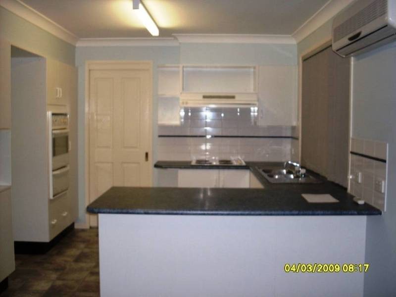 8 AGONIS PLACE, Medowie NSW 2318