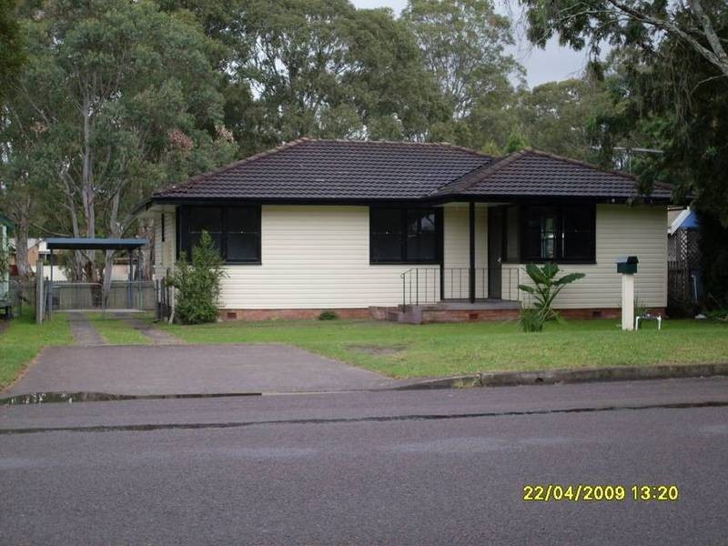 20 TROMAN PARADE, Raymond Terrace NSW 2324