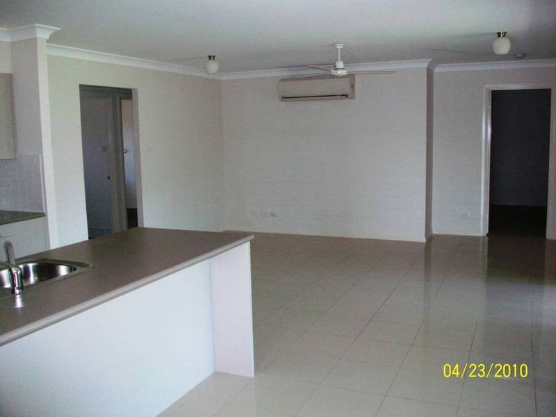 6 PRIESKA WAY, East Maitland NSW 2323