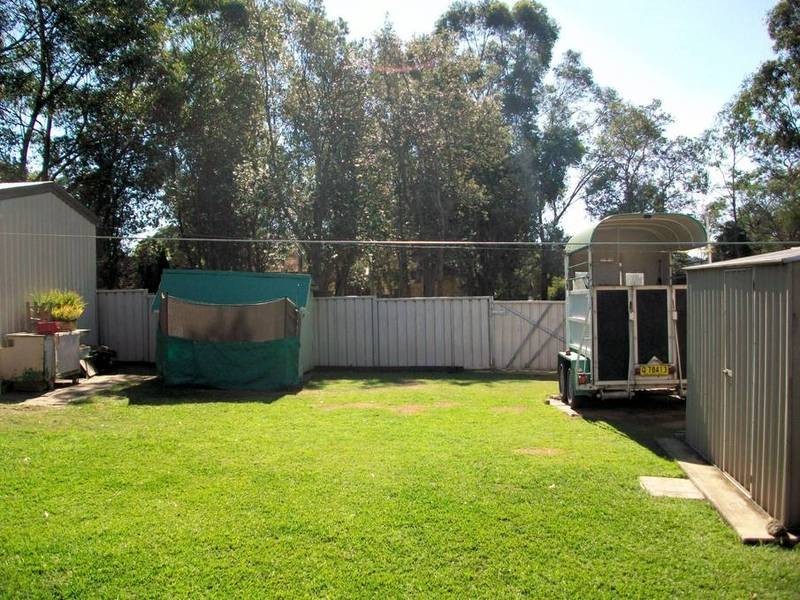 6 Courtaulds Road, Raymond Terrace NSW 2324