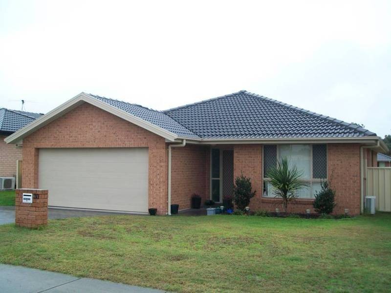 30 Manning Avenue, Raymond Terrace NSW 2324