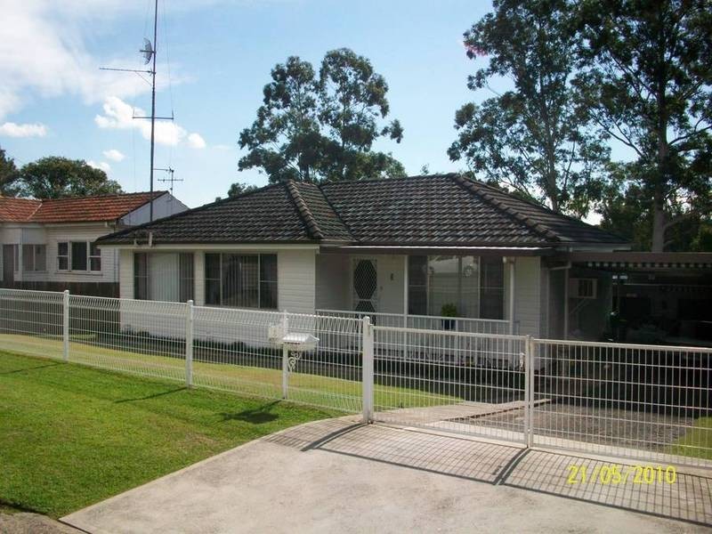 8 Thomas Street, Raymond Terrace NSW 2324