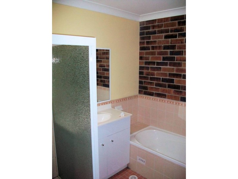 2/5 Kingsford Smith Close, Raymond Terrace NSW 2324