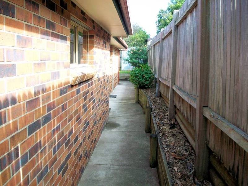 2/5 Kingsford Smith Close, Raymond Terrace NSW 2324