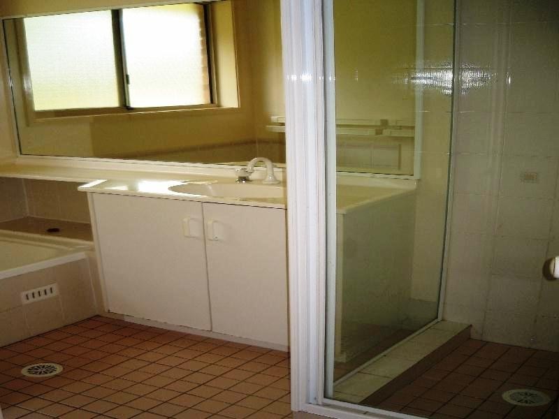 11 KUNZEA CLOSE, Medowie NSW 2318