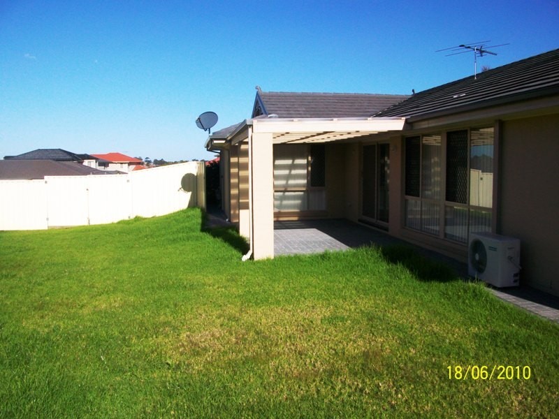 24 SANDALWOOD DRIVE, Thornton NSW 2322