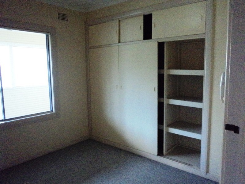 8 KILLAOE LANE, East Seaham NSW 2324