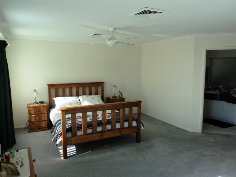 31 Dalyell Way, Raymond Terrace NSW 2324