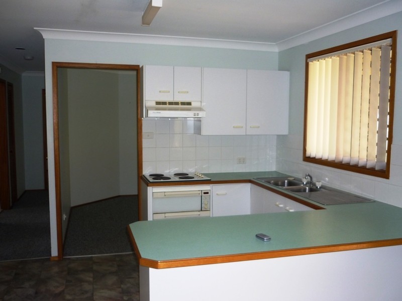 17 REDMAN ROAD, Medowie NSW 2318