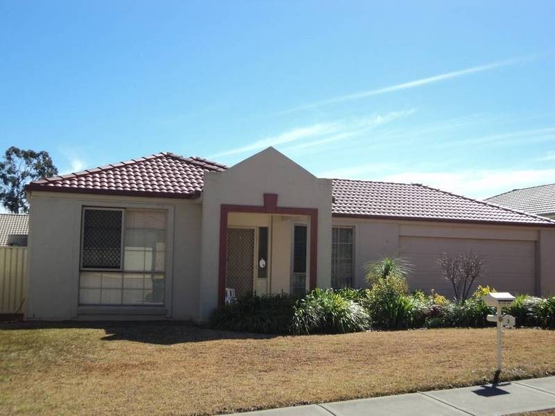 3 McPherson Place, Raymond Terrace NSW 2324