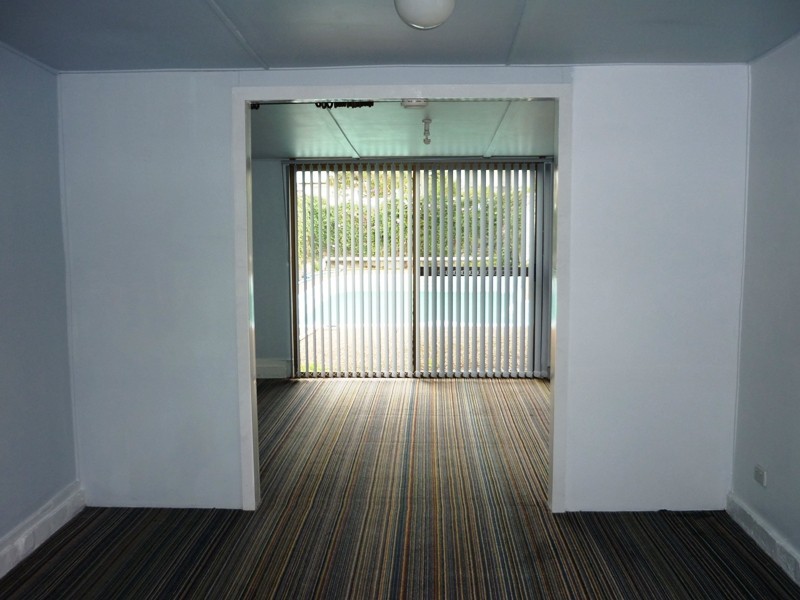 - “GRANNY FLAT” GWEN PARADE, Raymond Terrace NSW 2324