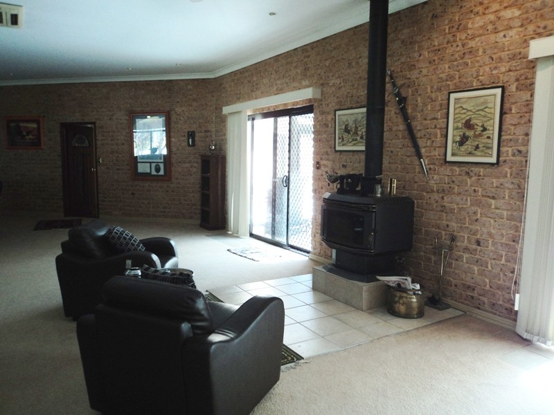 1 Sanctuary Place, Wallalong NSW 2320