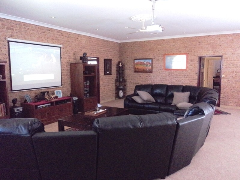 1 Sanctuary Place, Wallalong NSW 2320