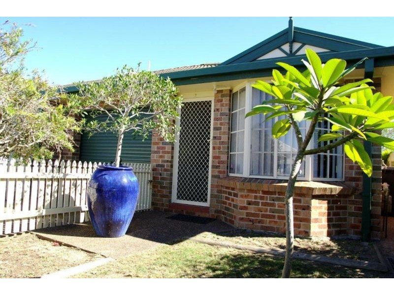 7/143 ROXBURGH STREET, Stockton NSW 2295