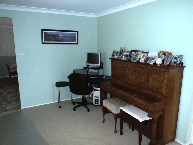 6 Leigh Place, Raymond Terrace NSW 2324