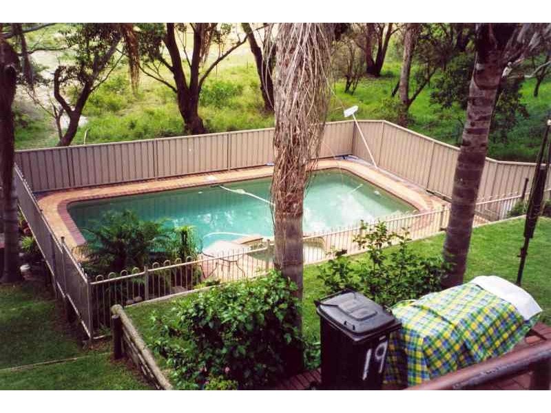 19 Popplewell Road, Fern Bay NSW 2295