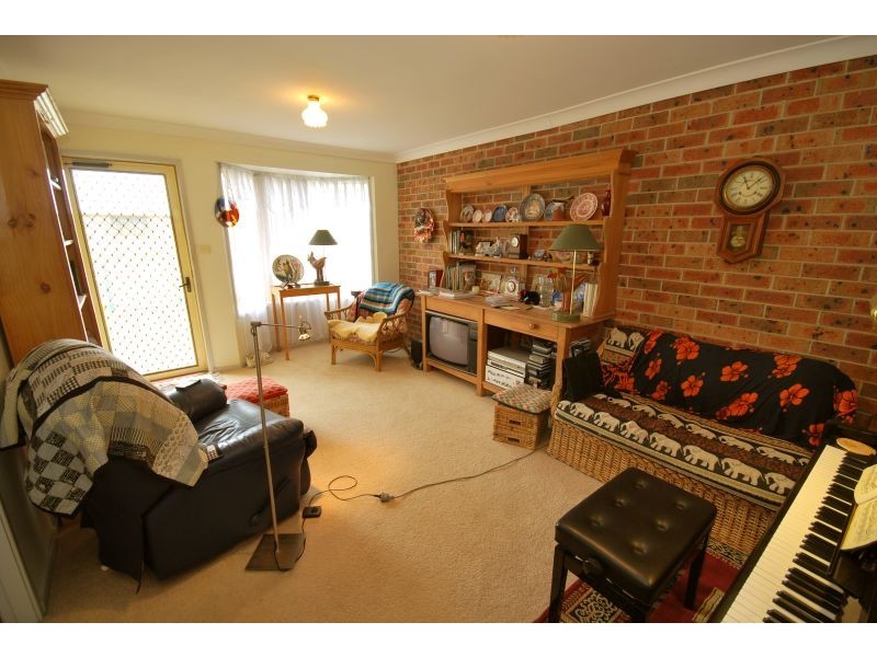 8/143 Roxburgh Street, Stockton NSW 2295