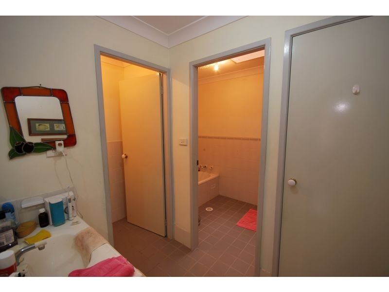 8/143 Roxburgh Street, Stockton NSW 2295