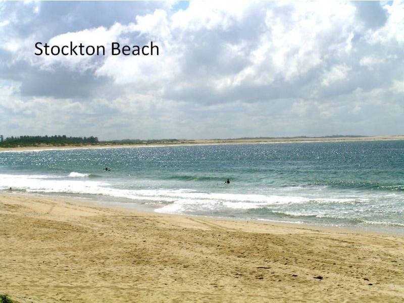 8/143 Roxburgh Street, Stockton NSW 2295