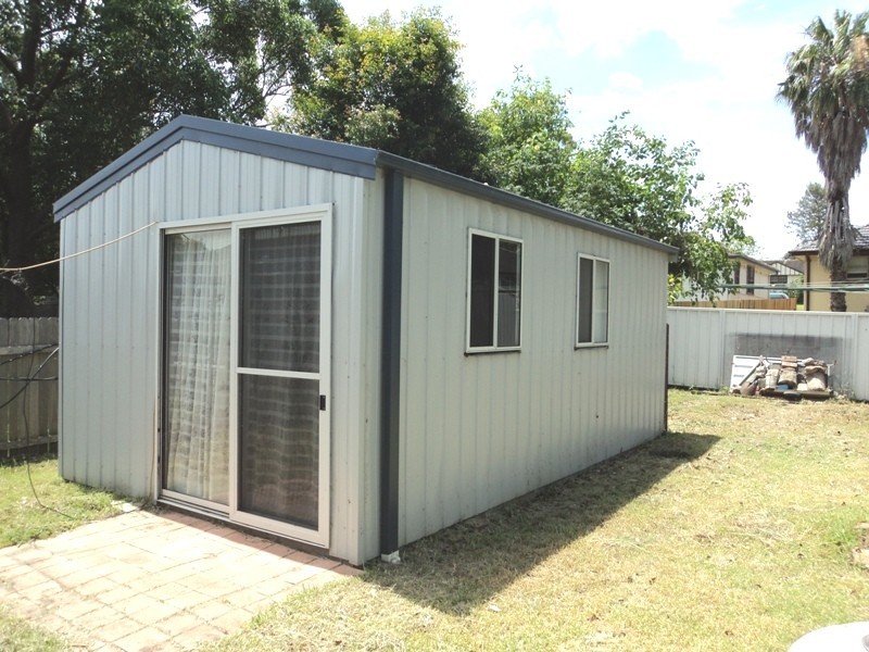 27 Troman Parade, Raymond Terrace NSW 2324