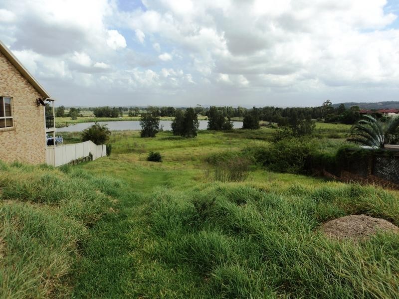 24 Henning Road, Raymond Terrace NSW 2324