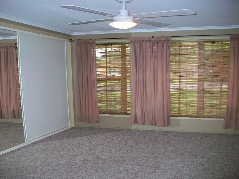 4 CEDAR HILL LANE, Raymond Terrace NSW 2324