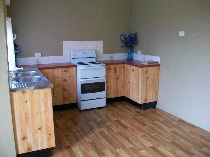 4 CEDAR HILL LANE, Raymond Terrace NSW 2324