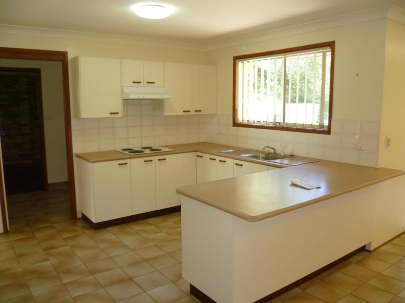 81 BENJAMIN LEE, Raymond Terrace NSW 2324