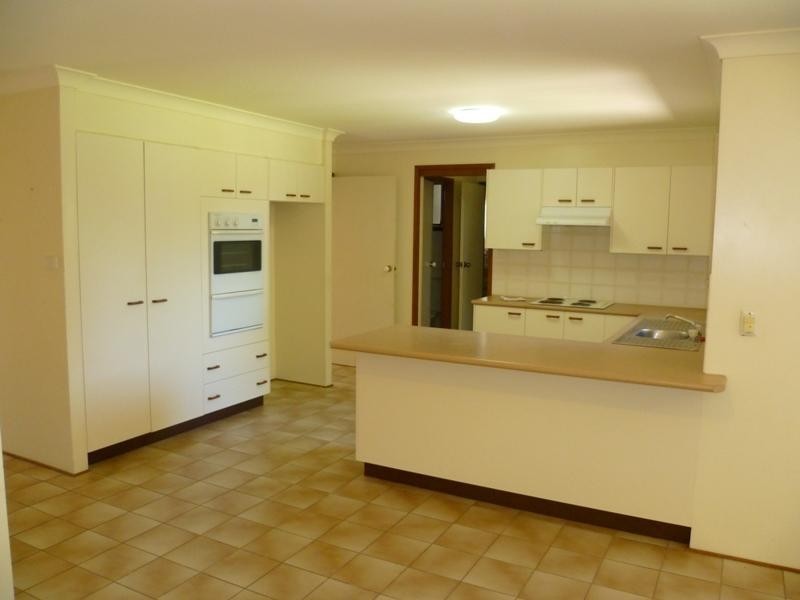 81 BENJAMIN LEE, Raymond Terrace NSW 2324