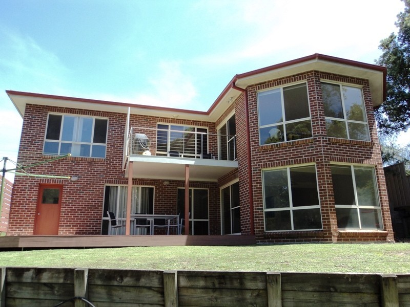 16 Nagle Close, Fern Bay NSW 2295