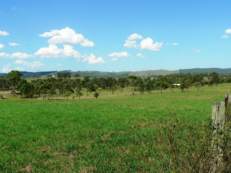 13 Fords Road, Clarence Town NSW 2321