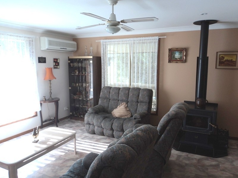 24 Cooper Place, Raymond Terrace NSW 2324