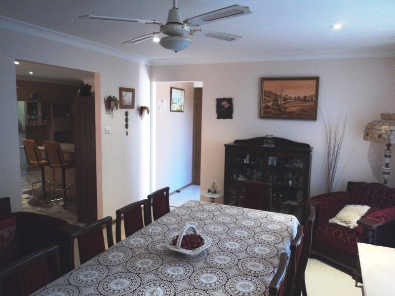 24 Cooper Place, Raymond Terrace NSW 2324