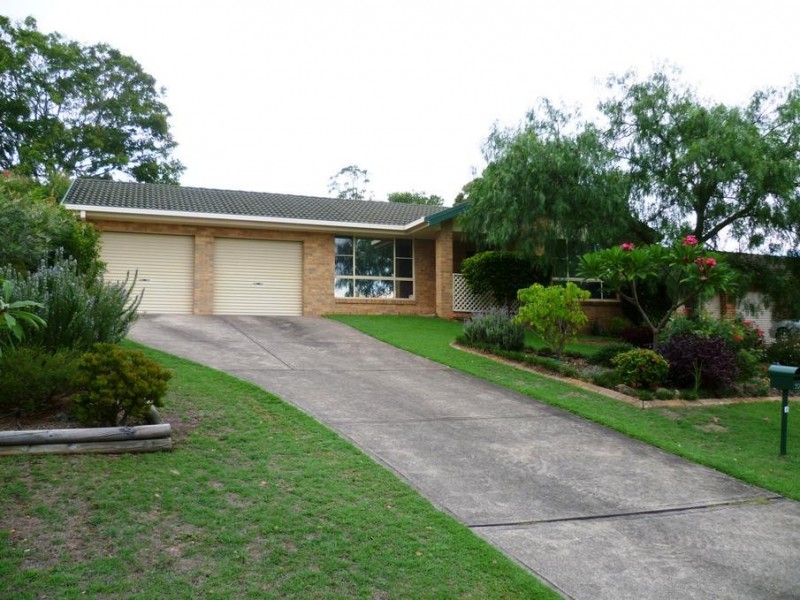 10 Holt Place, Raymond Terrace NSW 2324