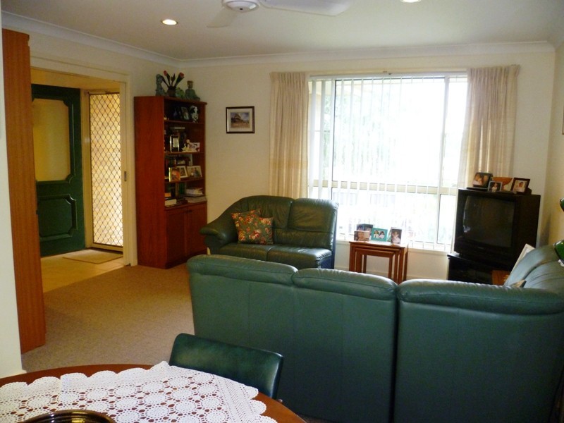 10 Holt Place, Raymond Terrace NSW 2324