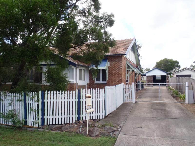 10 PORTER AVENUE, East Maitland NSW 2323