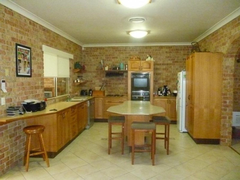 6 Kingston Parade, Heatherbrae NSW 2324