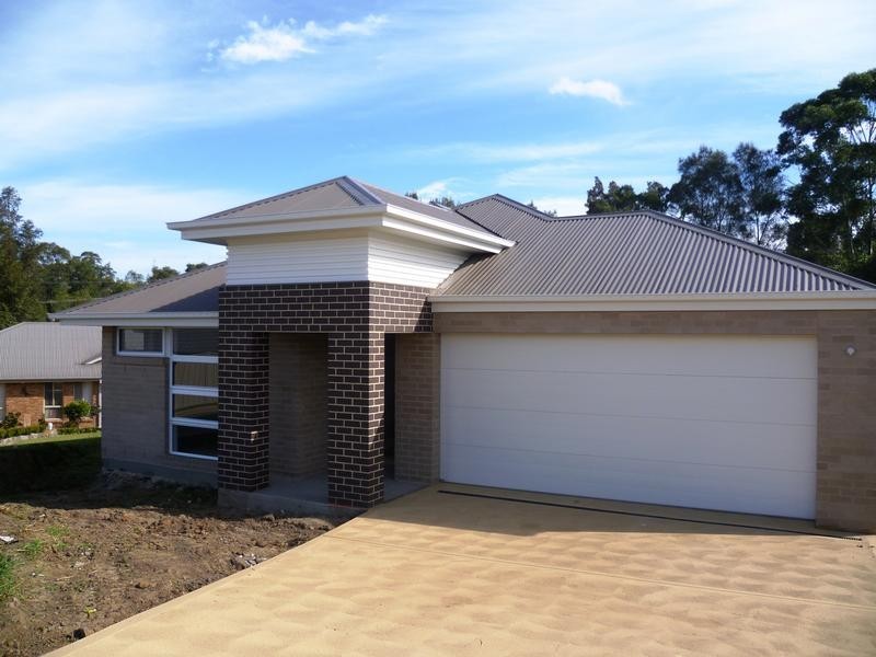 27 Cananga Circuit, Largs NSW 2320